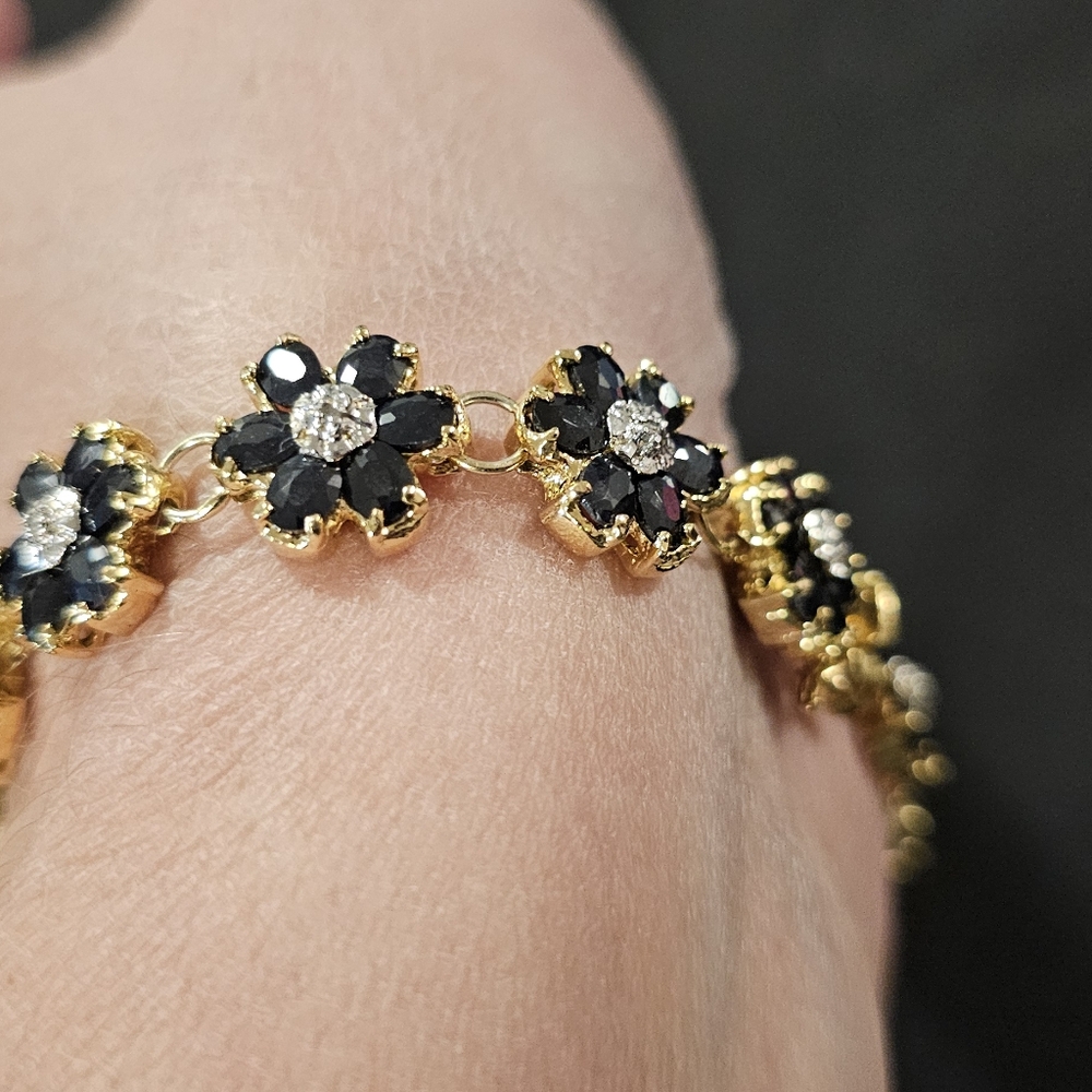 108 - Womens 18K Yelllow Gold 0.12 CTW Diamond & 18.15 CTW Sapphire 7.9 Bracelet